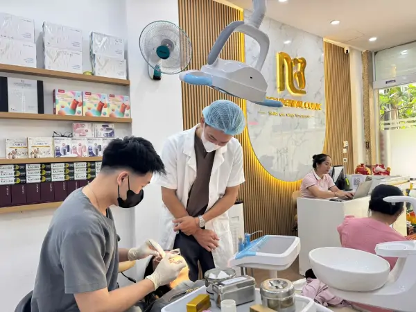 nha khoa nhien.jpg